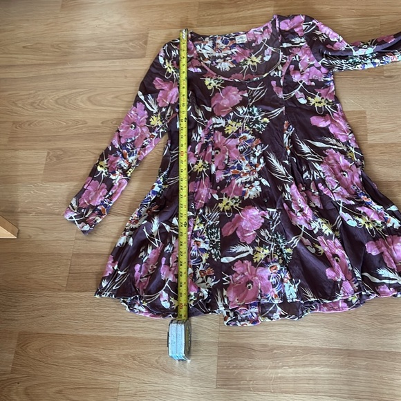 O Neill dress,  long sleeve with a button to adjust - Picture 8 of 8